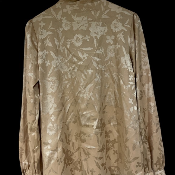 Calvin Klein - Picture 5 of 6